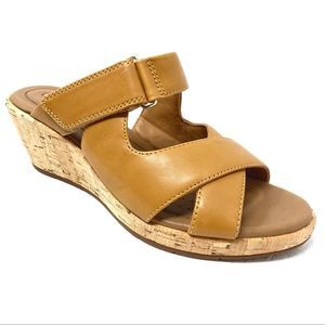New CLARKS UNSTRUCTURED Un Plaza Slide Sandals Tan